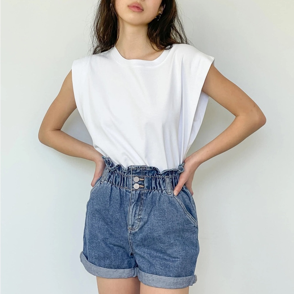 OAK + FORT Denim Paper Bag Shorts in Medium Wash • Size XS - Picture 3 of 10